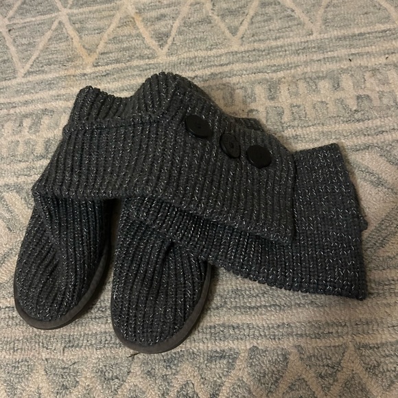 UGG Classic Cardi Boots, Sz 7 - Picture 5 of 5